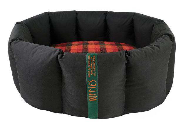 Tuffies Nest Bed + Extra Fleece RRP £394 - Image 3